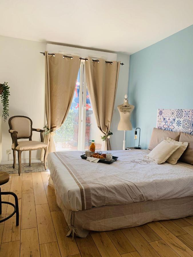 Bed And Breakfast Luxe La Defense U-Arena Courbevoie Exterior photo